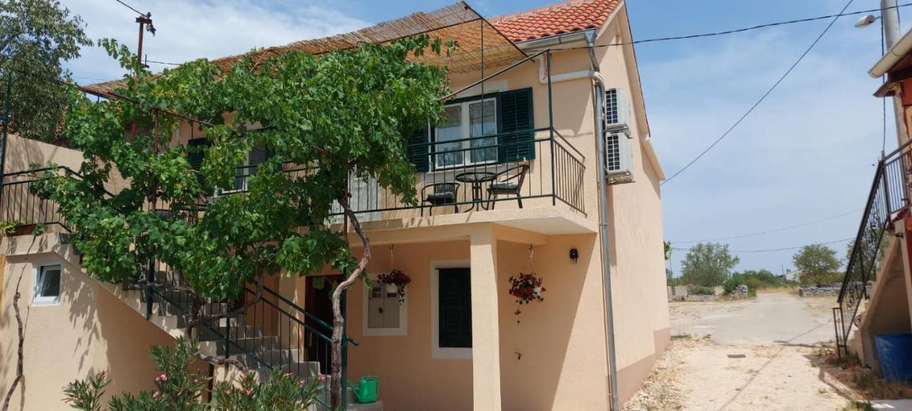 Apartments Lucky Lozovac Buitenkant foto